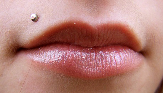 Lippenpiercing Stecker